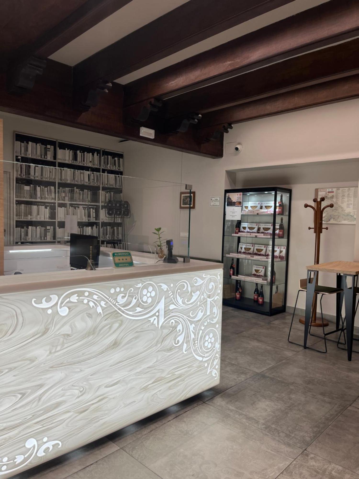 得宜格萨阁酒店 曼托瓦 外观 照片